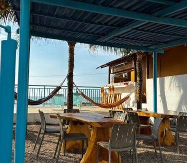 Zona Norte Hotel | Los Pinos Beach Club Manzanillo