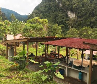 Florian Hostel | Refugio Munay