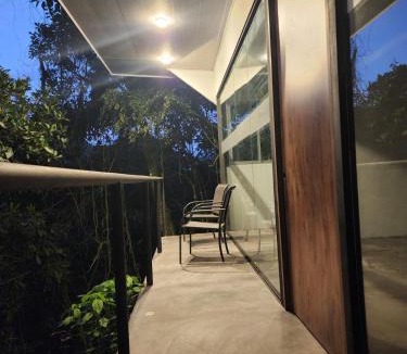 San Francisco Apartment | VÖRA Cabaña privada en la Selva