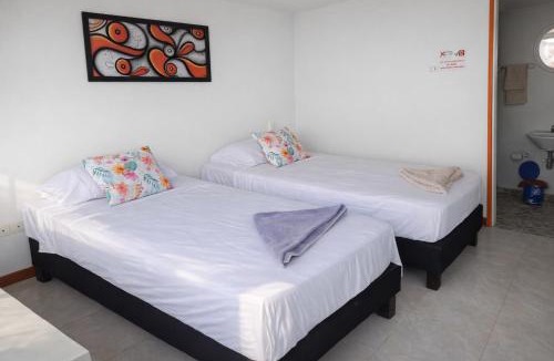 San Francisco House | Victoria's Gennie Bay Village Hostal