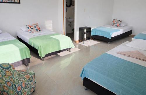San Francisco House | Victoria's Gennie Bay Village Hostal
