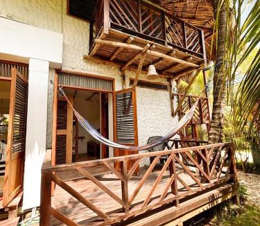 El Porvenir House | Maria Moñitos Hostel