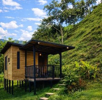 Cocorna House | Refugio La Tángara del Río
