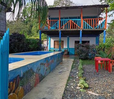 Capurgana House | Casa hostal playa coral