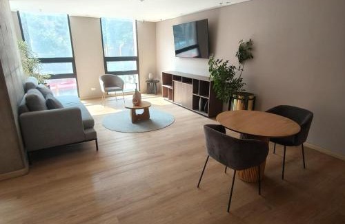 Centro International Apartment | Modern Studio in Bogotá International Center Free WiFi