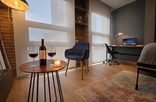 Centro International Apartment | Modern Studio in Bogotá International Center Free WiFi