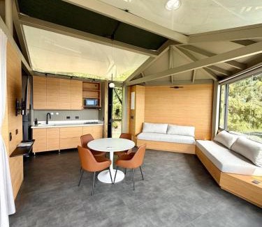 Medellin Hotel | Luxury Couples Hideaway, Hot Tub, El Poblado