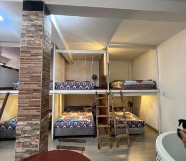 Utica House | Casa Hostel Utica Nature & Adventure