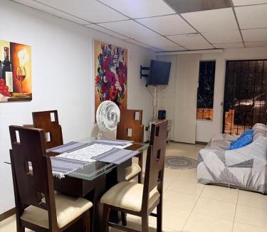 Pereira House | Casa amplia cerca a UKUMARI parque CONSOTA y excelentes restaurantes