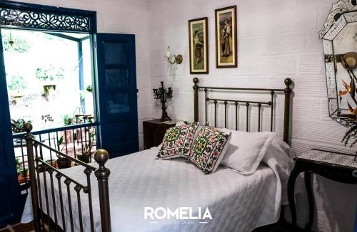 Manizales House | Finca Romelia Orchids and Birds