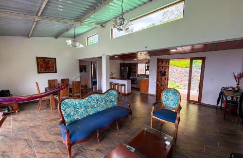 Guaduas House | casa campestre con piscina privada