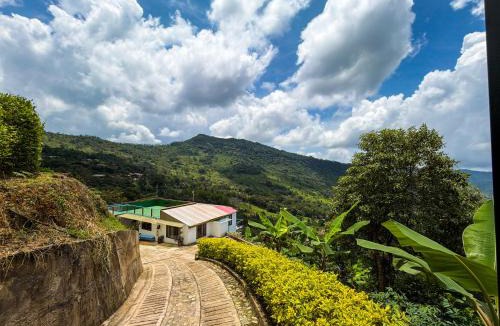 Guaduas House | casa campestre con piscina privada