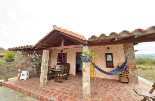 Aratoca House | Villa Campestre Los Girasoles
