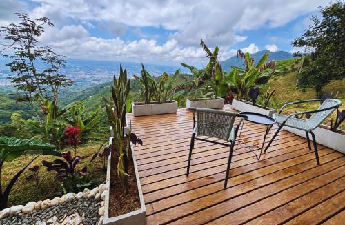 Dosquebradas Cabin | Casa Alta Colombia, ecolodge con vistas, Pereira
