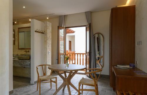 Cartagena Walled City Hotel | Hotel Voilá Pedregal By Huespedia