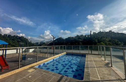Manizales Apartment | Apartamento moderno con parqueadero gimnasio piscina climatizada y coworking - Ubicación ideal cerca al cable