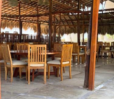 Arroyo de Piedra Hotel | Hotel Playa Palmeras Cartagena - Vía al Mar