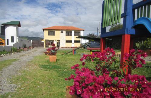 La Chapa Hotel | Hotel Villa Sofia