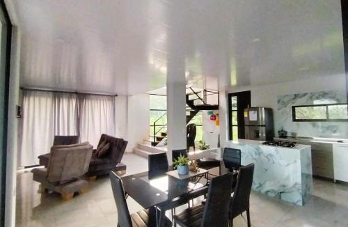 Tauramena House | Cabaña Moderna a 1km del Centro de Tauramena