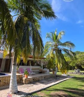 Monitos House | Casa de Playa Moñitos Laguito