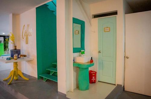 Ricaurte Hotel | La Puerta del Ángel LOW COST