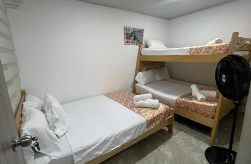 Girardot Apartment | Apartamento Vacacional Familiar en Girardot, piscinas, Jacuzis, parqueadero privado