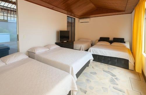 Campestre Apartment | Casa Castillo Cali