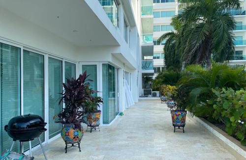 Cartagena District Apartment | Apartamento con excelente Vista al Mar