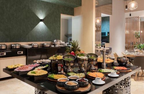 Calle 26 Hotel | Holiday Inn Bogota Airport by IHG