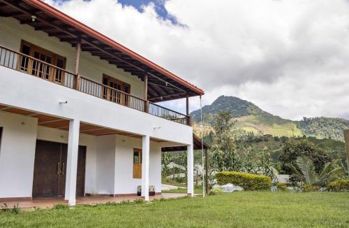 Jardin House | Entre Cafetales
