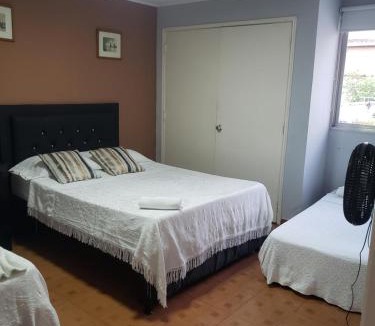 Laureles House | Casa hotel la 33