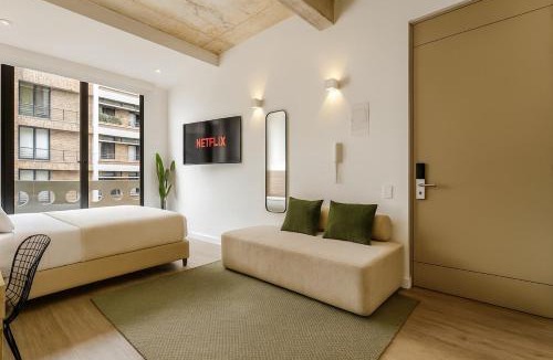Antiguo Country Apartment | Virrey Loft & Elegant Stay w I Gym & Terrace