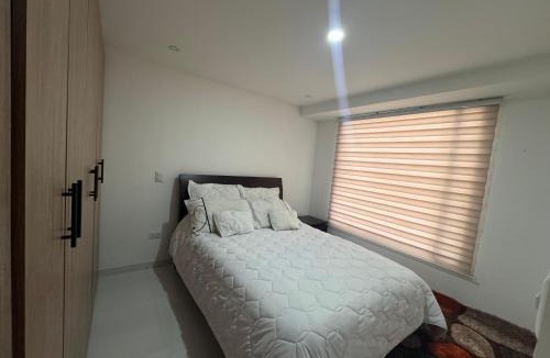 El Capuli House | Hermosa habitación en la zona T de la ciudad con acceso a baño privado ,cocina, sala y comedor