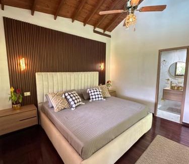 Cali Villa | Cabaña de Lujo con piscina privada en Pance, Cali