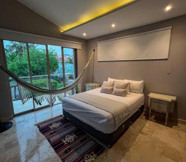 Los Cocos de Playa Linda House | Cabaña privada con piscina y jacuzzi junto al mar