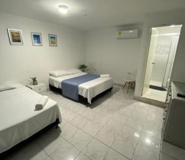 Urbanizacion Eliana House | Habitación Cerca al Aeropuerto #1