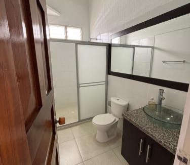 Roldanillo Apartment | Casa grande en el centro de Roldanillo