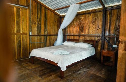 Mocoa House | EcohoteL Casa de Astilla Cabañas