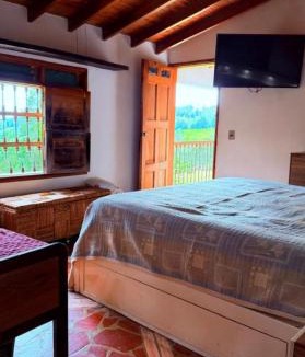 Guarne House | Casa Finca Cerca a Medellin y Aeropuerto JMC