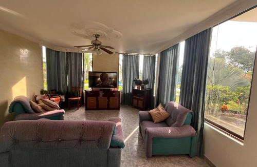Cutucumayo Villa | Hermosa Casa Quinta En Chinauta