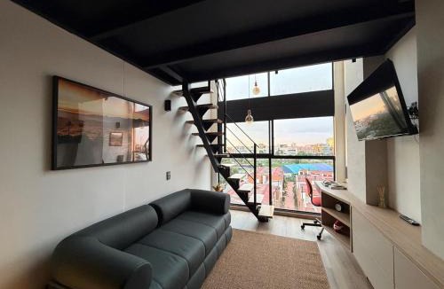 Quinta Paredes Apartment | Smart Loft cerca a la embajada de EEUU y Corferias