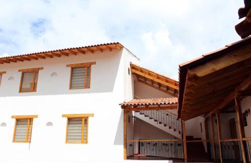 Zipaquira Hotel | Hotel Cacique Real