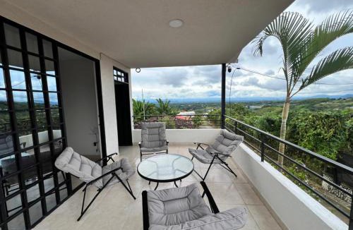 Ulloa House | El Brillante