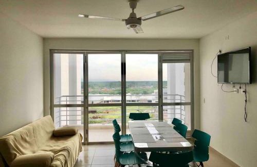 Girardot Apartment | Apto con balcón con vista verde y 4 piscinas