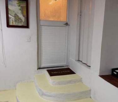 Cartagena Walled City Bed & Breakfast | Casa Colonial Serrezuela