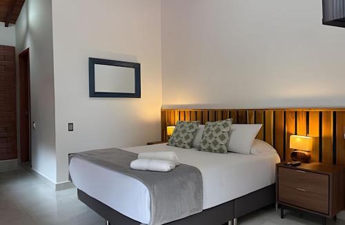 El Tesoro House | Palos altos house; Poblado; 6 min to Provenza