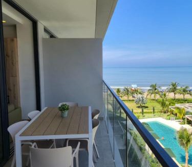 Zona Norte Apartment | Apartamento moderno con vista al mar y piscinas 1 habitación con balcón en Manzanillo,Cartagena