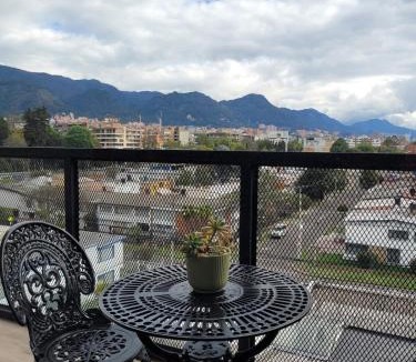 Barrios Unidos Apartment | Cozy loft apartment near El Virrey park