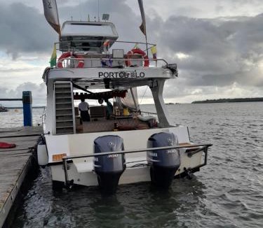 Uramba National Park Boat Rental | Yate PORTOBELO LUXURY