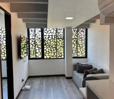 El Castillo Apartment | Huge Apartment for families at Poblado
